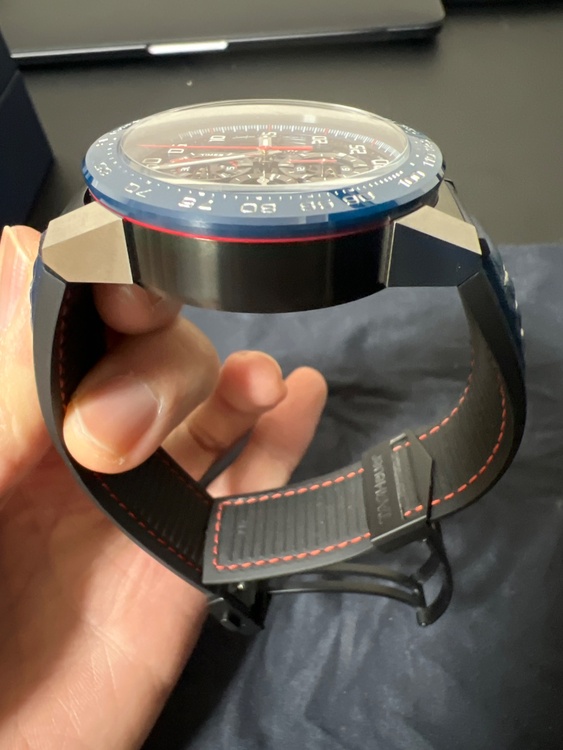 タグホイヤー カレラ CAR2A1（高級時計）の商品画像 - 査定依頼日：2026年2月24日 - 最高査定価格：350,000円