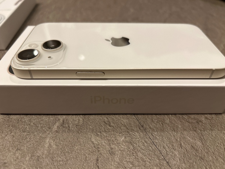 iPhone iPhone 14 256GB SIMフリー（スマホ）の商品画像 - 査定依頼日：2026年10月4日 - 最高査定価格：51,000円