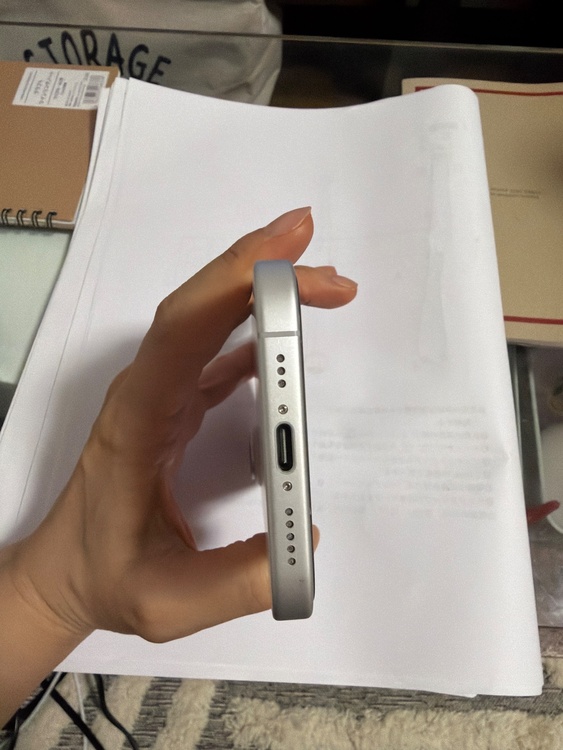 iPhone iPhone 16 128GB Softbank（スマホ）の商品画像 - 査定依頼日：2026年7月18日 - 最高査定価格：88,000円