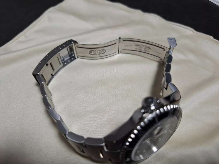 16610（高級時計）の商品画像 - 査定依頼日：2025年2月17日 - 最高査定価格：1,300,000円