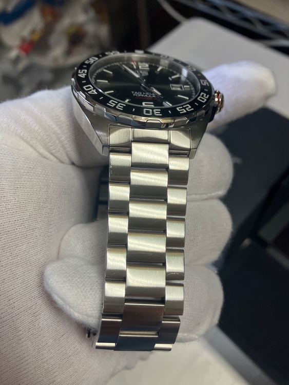 フォーミュラ1キャリバー5（高級時計）の商品画像 - 査定依頼日：2026年1月6日 - 最高査定価格：140,000円