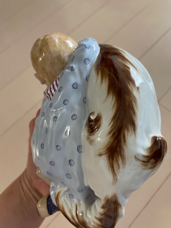 マイセンヘンチェル子供シリーズ（美術品・骨董品）の商品画像 - 査定依頼日：2025年10月3日 - 最高査定価格：24,000円