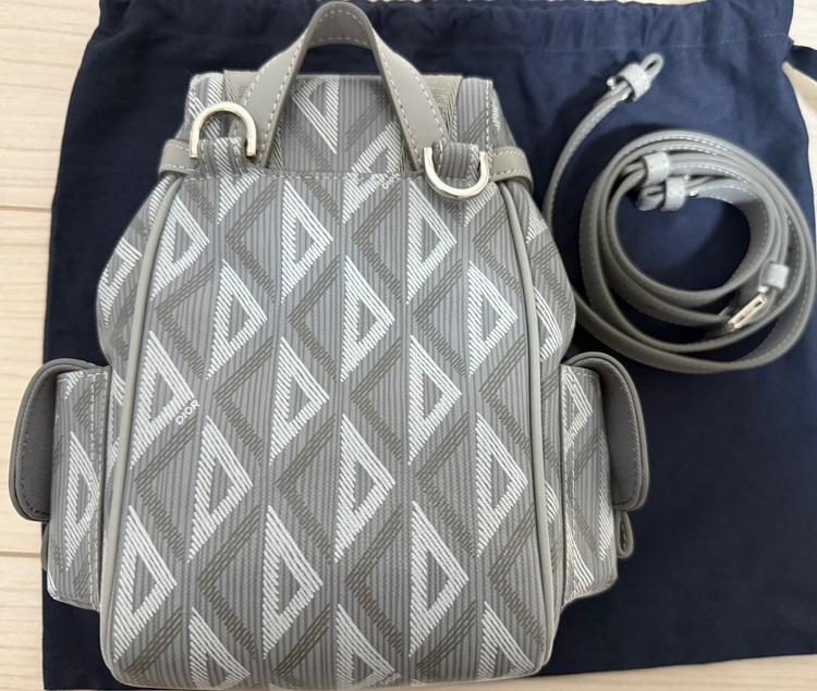 ミニバックパック（ブランドバッグ）の商品画像 - 査定依頼日：2025年11月14日 - 最高査定価格：240,000円