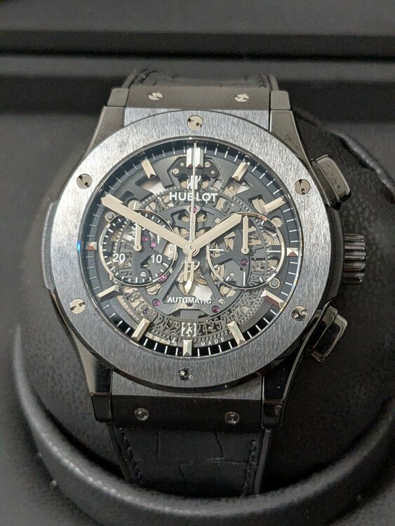 アエロフュージョン ブラックマジック（高級時計）の商品画像 - 査定依頼日：2026年2月8日 - 最高査定価格：980,000円