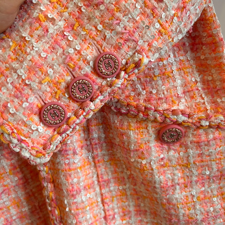 ツイードジャケット（古着・ファッション）の商品画像 - 査定依頼日：2026年1月21日 - 最高査定価格：100,000円