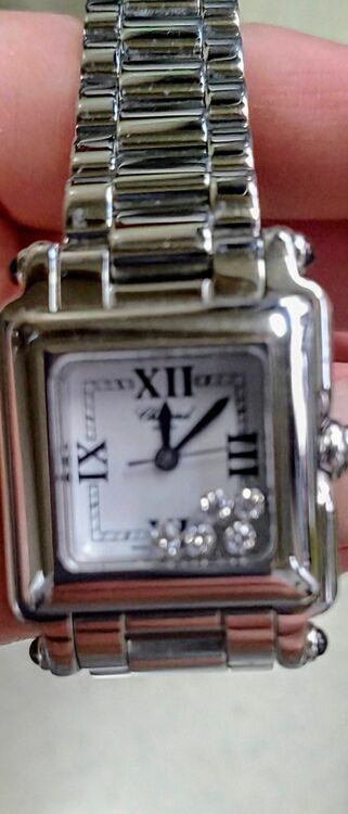 ショパール ハッピースポーツ 27/889（高級時計）の商品画像 - 査定依頼日：2025年7月10日 - 最高査定価格：180,000円