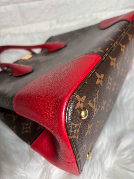 ルイヴィトン モノグラム フランドリン ハンドバッグ レッド（ブランドバッグ）の商品画像 - 査定依頼日：2025年8月4日 - 最高査定価格：135,000円