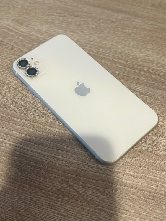 iPhone11（スマホ）の商品画像 - 査定依頼日：2025年3月30日 - 最高査定価格：16,000円