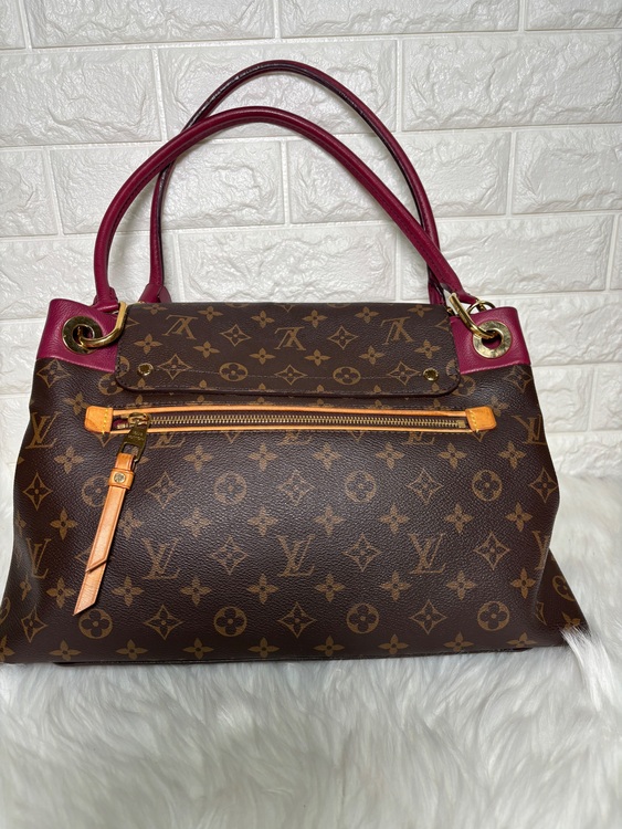 ルイ・ヴィトン バッグ/ハンドバッグ M40816 オランプオロール モノグラム（ブランドバッグ）の商品画像 - 査定依頼日：2025年8月4日 - 最高査定価格：130,000円