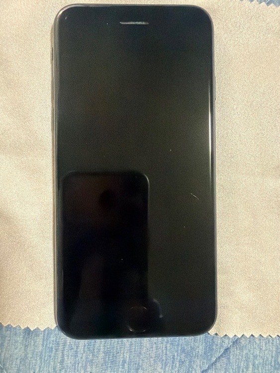 iPhoneSE 第3世代 128GB ミッドナイト MMYF3J/A（スマホ）の商品画像 - 査定依頼日：2026年2月17日 - 最高査定価格：18,000円