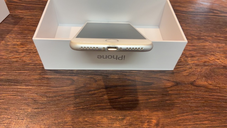 iPhone8（スマホ）の商品画像 - 査定依頼日：2026年7月19日 - 最高査定価格：1,500円