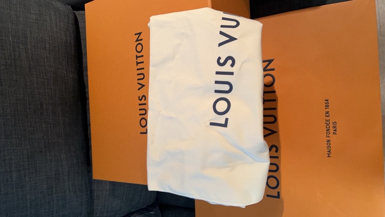 不明（ブランドバッグ）の商品画像 - 査定依頼日：2026年3月17日 - 最高査定価格：280,000円