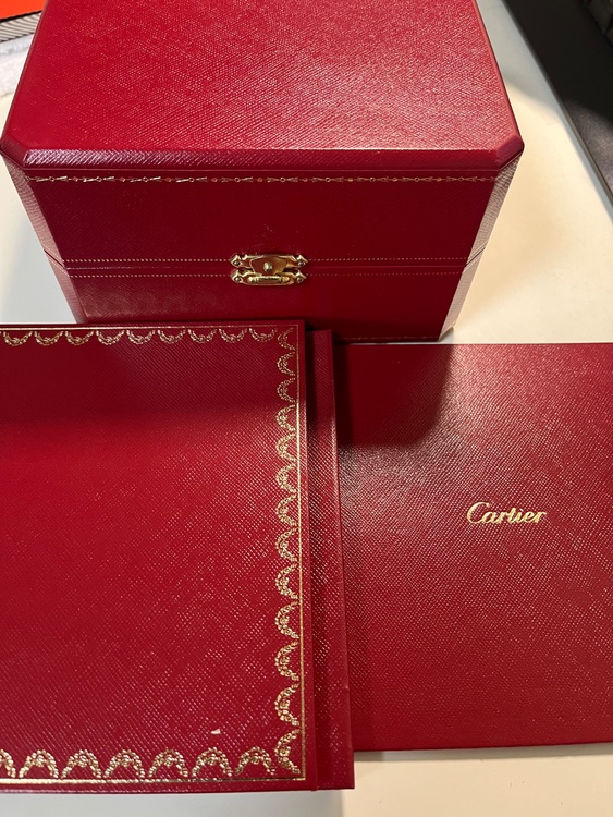 カルティエ カリブル W710005（高級時計）の商品画像 - 査定依頼日：2025年9月23日 - 最高査定価格：750,000円