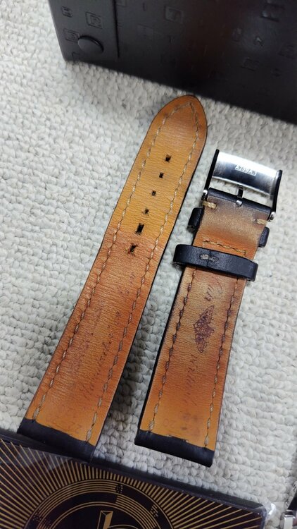 ブライトリング ナビタイマー オールドナビタイマー A13324（高級時計）の商品画像 - 査定依頼日：2025年12月28日 - 最高査定価格：450,000円