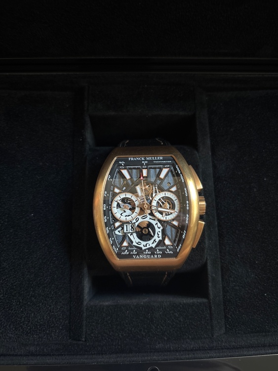 フランクミュラー その他 V45CC GD SQT 5N BR nq（高級時計）の商品画像 - 査定依頼日：2026年3月25日 - 最高査定価格：2,000,000円