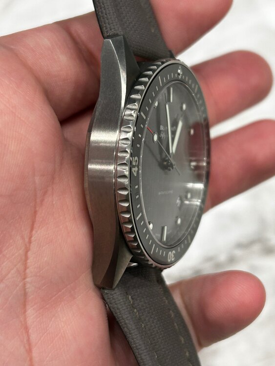 フィフティファゾスム バチスカーフ（高級時計）の商品画像 - 査定依頼日：2025年6月1日 - 最高査定価格：750,000円