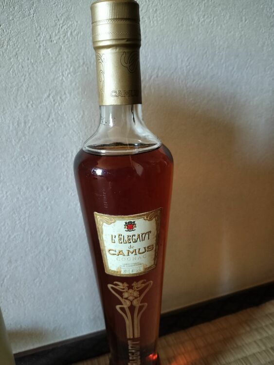 ブランデー カミュ （お酒）の商品画像 - 査定依頼日：2025年11月24日 - 最高査定価格：1,500円