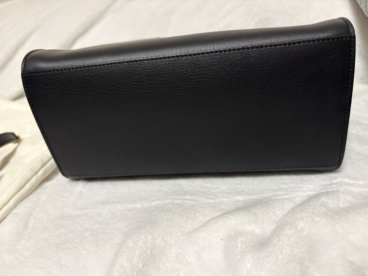 215975 768853（ブランドバッグ）の商品画像 - 査定依頼日：2026年4月6日 - 最高査定価格：115,000円