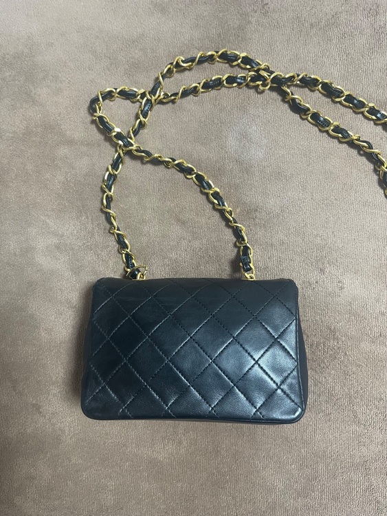 CHANEL ミニミニマトラッセ（ブランドバッグ）の商品画像 - 査定依頼日：2025年10月10日 - 最高査定価格：280,000円