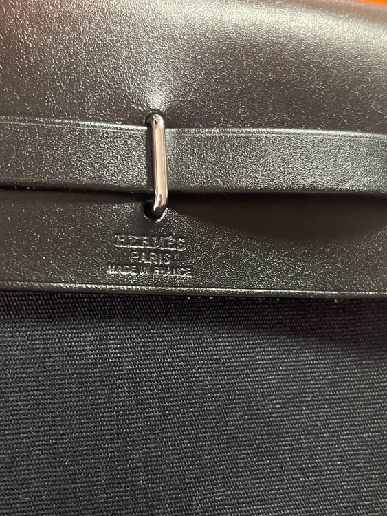 エールバッグショルダー（ブランドバッグ）の商品画像 - 査定依頼日：2025年9月11日 - 最高査定価格：300,000円