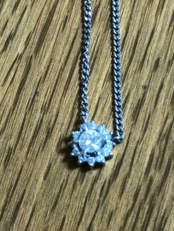 ネックレス0.8mm？40cm（金・貴金属）の商品画像 - 査定依頼日：2026年10月8日 - 最高査定価格：150,000円