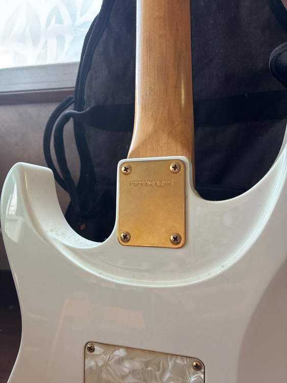 ラルクアンシエル Kenシグネチャーモデル（ピアノ・楽器・PA機材）の商品画像 - 査定依頼日：2026年2月6日 - 最高査定価格：18,000円