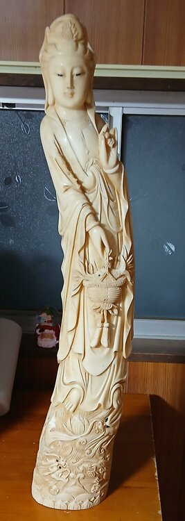 象牙観音像（美術品・骨董品）の商品画像 - 査定依頼日：2026年6月4日 - 最高査定価格：100,000円