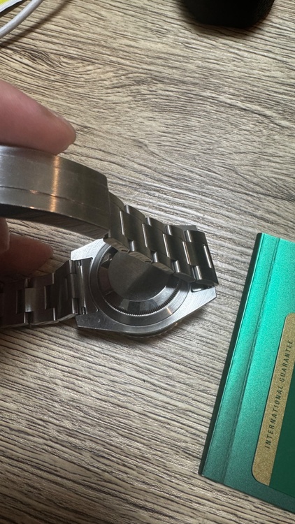 ロレックス サブマリーナー ロ 116610LN（高級時計）の商品画像 - 査定依頼日：2026年4月25日 - 最高査定価格：1,950,000円