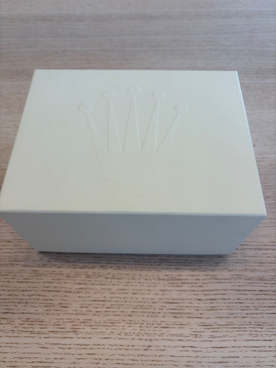 ロレックス エクスプローラー 21427（高級時計）の商品画像 - 査定依頼日：2026年2月26日 - 最高査定価格：1,300,000円