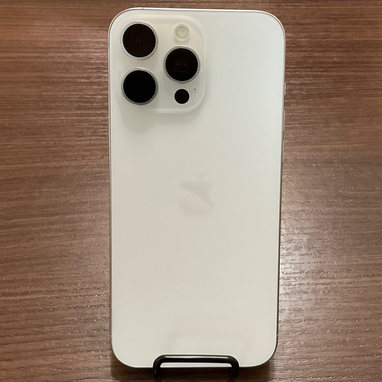 iPhone iPhone 16 Pro Max 256GB SIMフリー（スマホ）の商品画像 - 査定依頼日：2026年9月13日 - 最高査定価格：140,500円