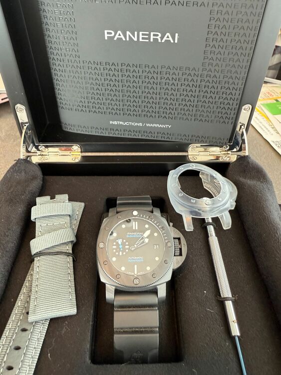 パネライ サブマーシブル SUB 42 P900 CAR RUB B（高級時計）の商品画像 - 査定依頼日：2025年10月6日 - 最高査定価格：1,400,000円