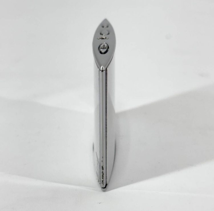 正規品 HERMES エルメス 2006年 銀座限定品 ノベルテ（オーディオ・スピーカー）の商品画像 - 査定依頼日：2025年7月4日 - 最高査定価格：12,000円