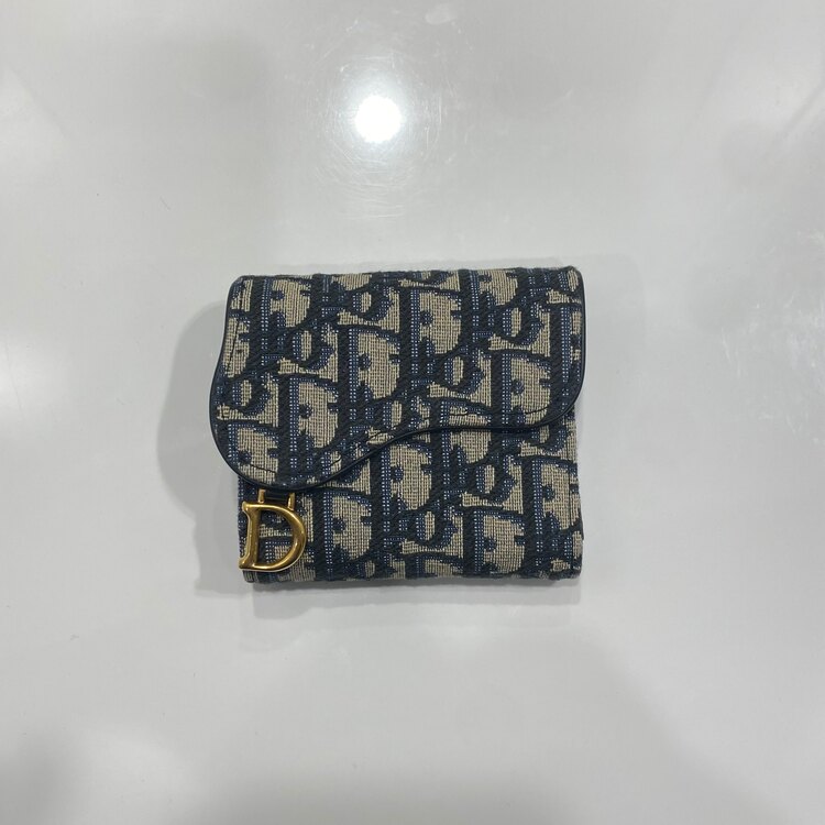 ディオール  （ブランドバッグ）の商品画像 - 査定依頼日：2025年2月3日 - 最高査定価格：50,000円