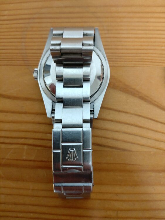 ロレックス エクスプローラー 114270（高級時計）の商品画像 - 査定依頼日：2026年3月25日 - 最高査定価格：1,000,000円