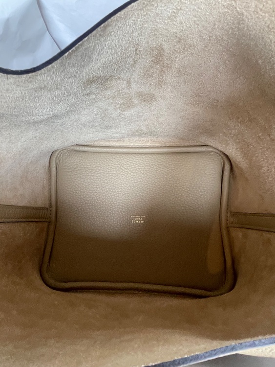 22サイズ（ブランドバッグ）の商品画像 - 査定依頼日：2025年9月4日 - 最高査定価格：550,000円