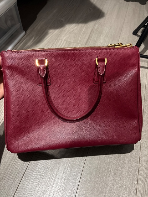 プラダ  （ブランドバッグ）の商品画像 - 査定依頼日：2026年3月4日 - 最高査定価格：100,000円