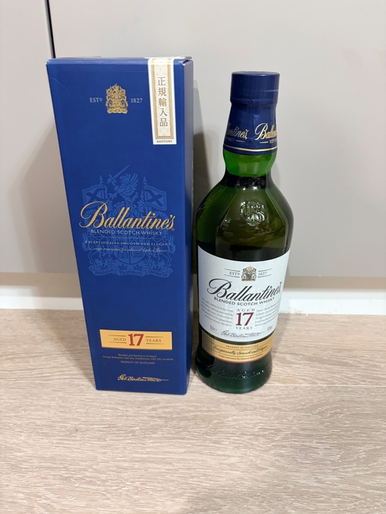バランタイン　17年（お酒）の商品画像 - 査定依頼日：2026年9月18日 - 最高査定価格：2,500円