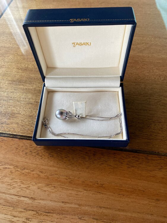 田崎真珠 南洋パール プラチナ900ネックレス ダイヤ付き（宝石）の商品画像 - 査定依頼日：2025年4月8日 - 最高査定価格：25,000円