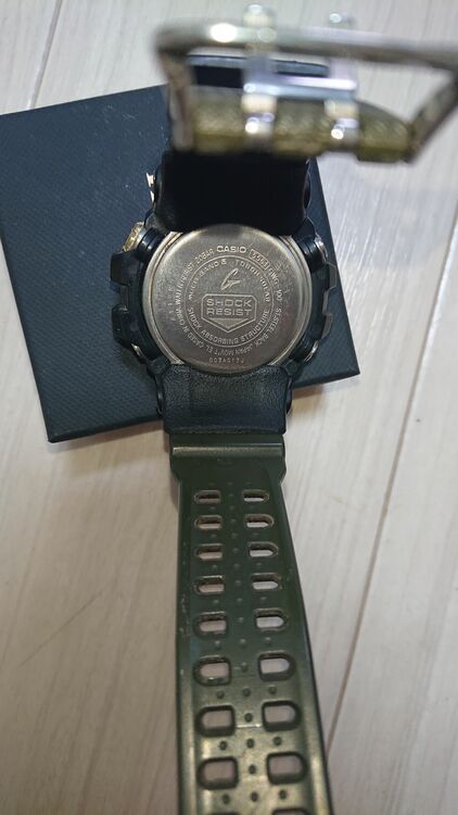 GWG-100（高級時計）の商品画像 - 査定依頼日：2025年6月13日 - 最高査定価格：8,500円