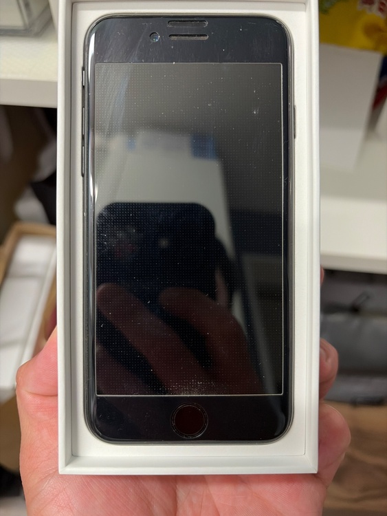iPhone7 128GB Softbank（スマホ）の商品画像 - 査定依頼日：2026年5月3日 - 最高査定価格：4,000円