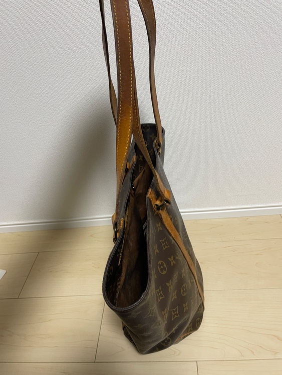 ショッピングバッグ（ブランドバッグ）の商品画像 - 査定依頼日：2026年2月17日 - 最高査定価格：70,000円