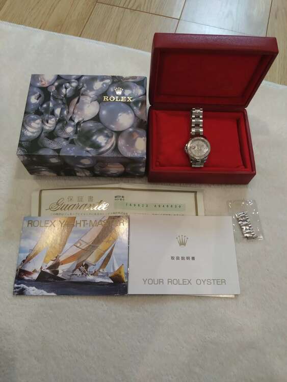 ロレックス ヨットマスター （高級時計）の商品画像 - 査定依頼日：2025年3月19日 - 最高査定価格：800,000円