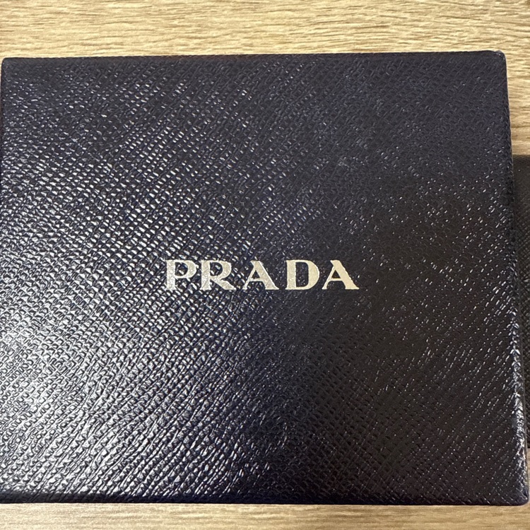 プラダ  （ブランドバッグ）の商品画像 - 査定依頼日：2025年9月26日 - 最高査定価格：20,000円