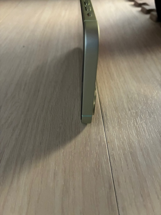 iPhone 12 mini 64GB SIMフリー（スマホ）の商品画像 - 査定依頼日：2026年4月18日 - 最高査定価格：20,000円