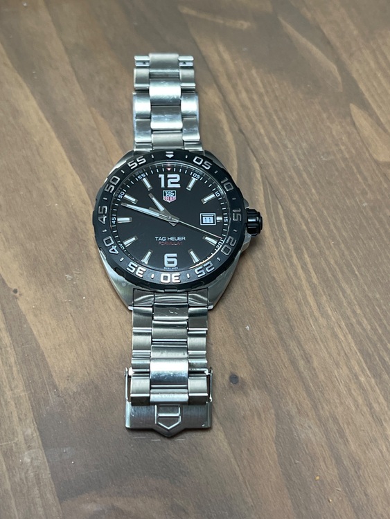 タグホイヤー フォーミュラ WAZ1110（高級時計）の商品画像 - 査定依頼日：2025年6月25日 - 最高査定価格：95,000円