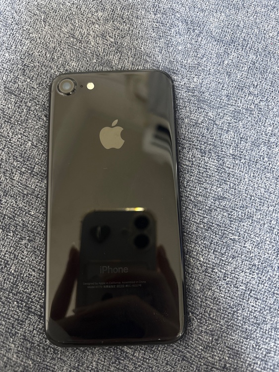 iPhone7（スマホ）の商品画像 - 査定依頼日：2026年2月11日 - 最高査定価格：2,500円