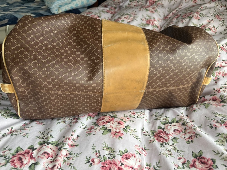 グッチ  （ブランドバッグ）の商品画像 - 査定依頼日：2026年3月31日 - 最高査定価格：30,000円