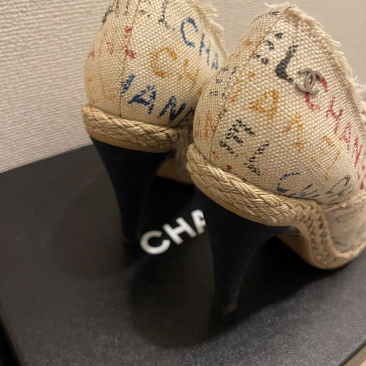 CHANEL パンプス（古着・ファッション）の商品画像 - 査定依頼日：2026年10月15日 - 最高査定価格：3,000円