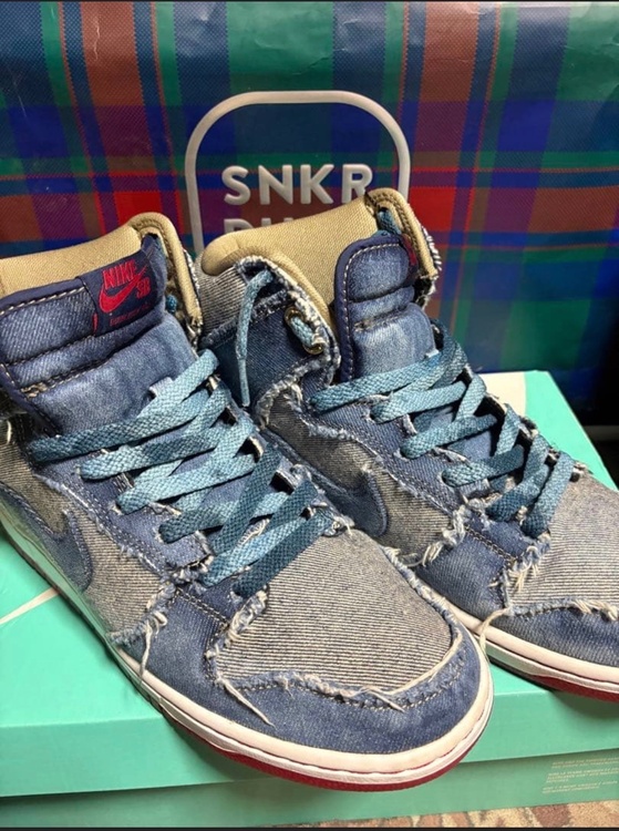 NIKE SB Dunk High（古着・ファッション）の商品画像 - 査定依頼日：2026年10月11日 - 最高査定価格：10,000円