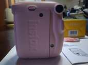 instaxmini11 ピンク（カメラ）の商品画像 - 査定依頼日：2024年1月24日 - 最高査定価格：4,000円